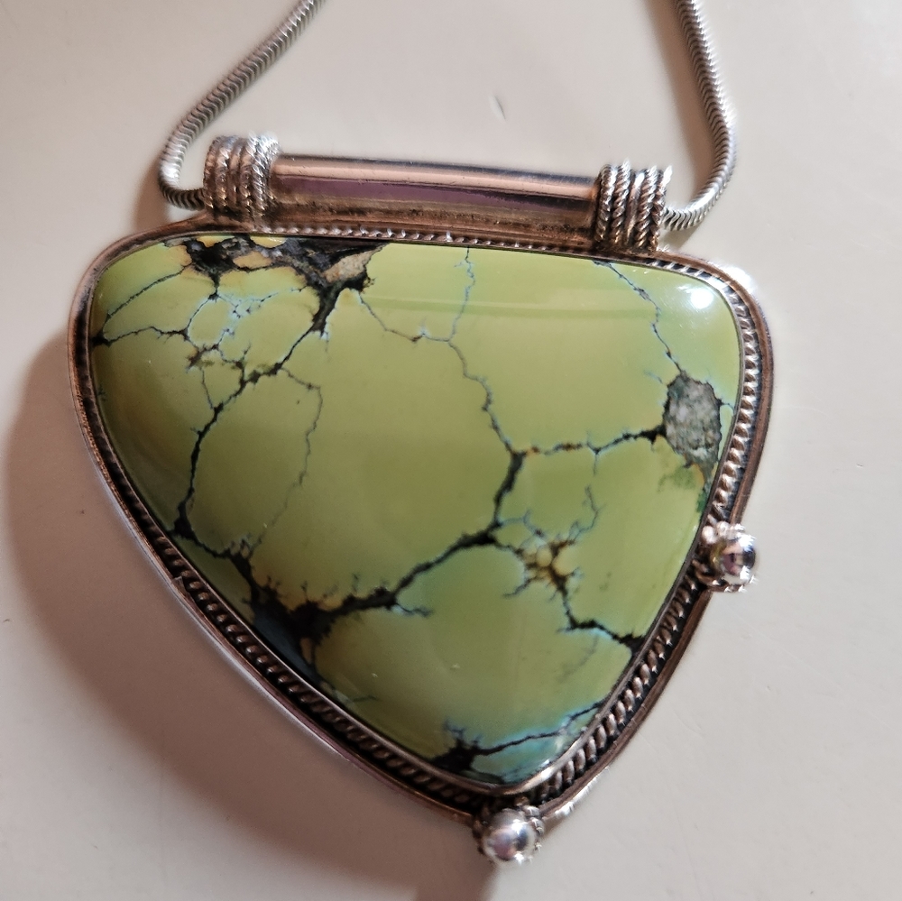 Stunning Green Turquoise Sterling Necklace!πππ - Picture 2 of 3